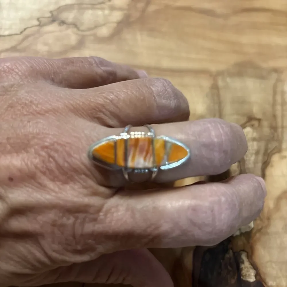 Navajo Artist Sterling Silver Spiny Oyster Inlay Ring Size 8.75 - Picture 2 of 7